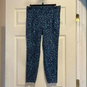 Gap Fit Leggings Size Medium Blue Animal Print